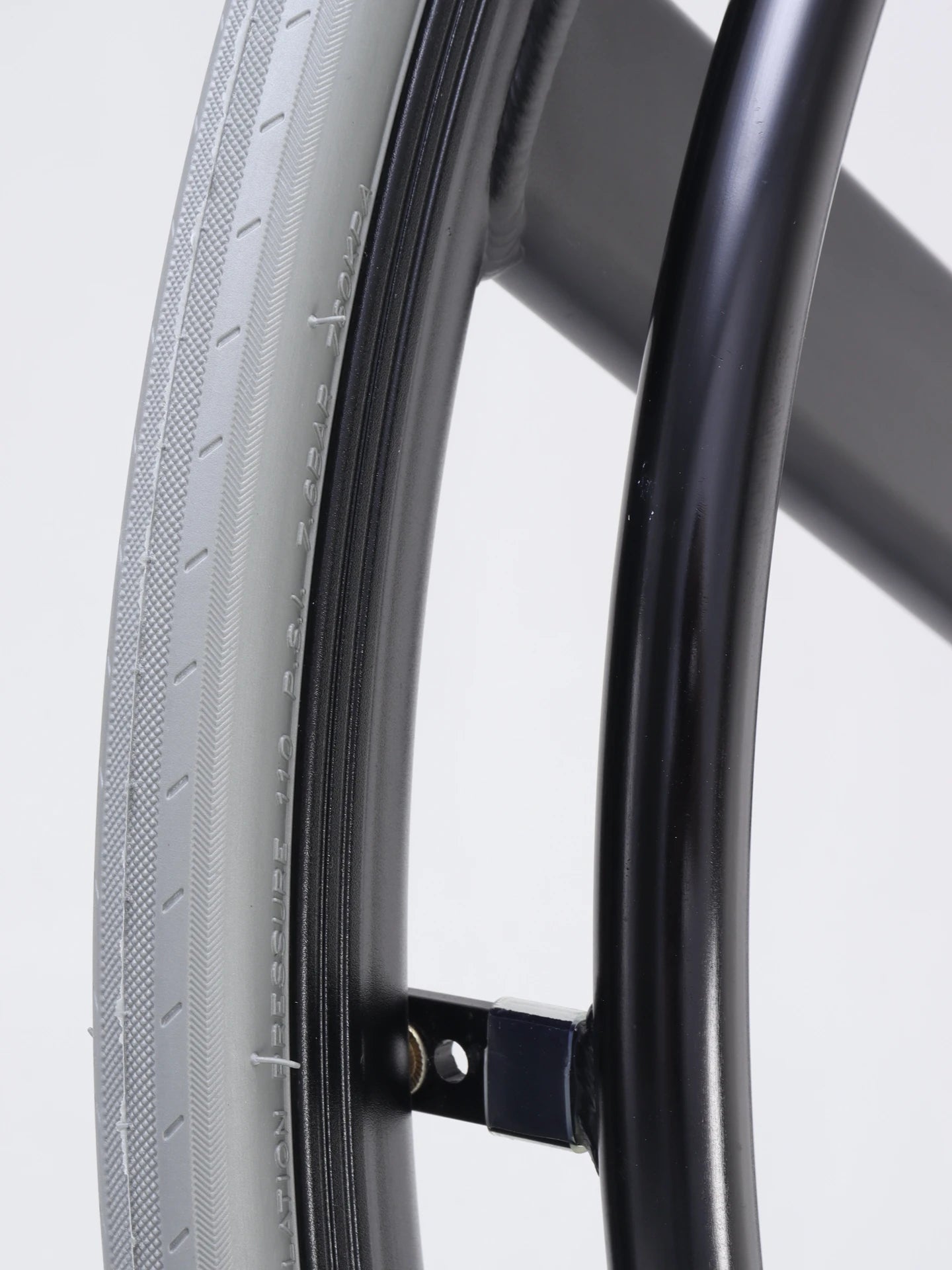 24 Quick Release Rear Wheel For Sports Wheelchair Aluminum Pneumatic Tire - Mobility Buy